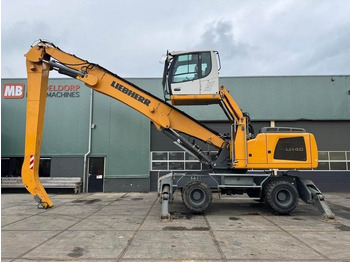 Materialhanterare LIEBHERR LH 40 M