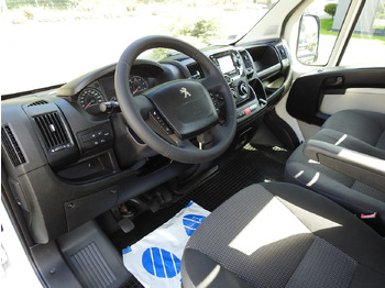 Tippbil lastbil PEUGEOT BOXER THREE-WAY TIPPER AIR CONDITIONING 130HP: bild 2 Tippbil lastbil PEUGEOT BOXER THREE-WAY TIPPER AIR CONDITIONING 130HP: bild 2