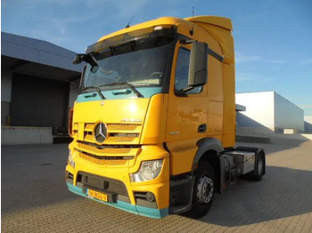Dragbil MERCEDES-BENZ Actros 1840