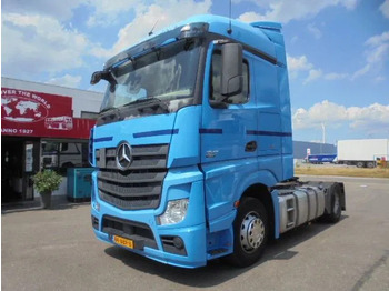Dragbil MERCEDES-BENZ Actros 1842