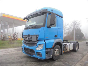 Dragbil MERCEDES-BENZ Actros 1842