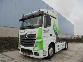 Dragbil MERCEDES-BENZ Actros 1842