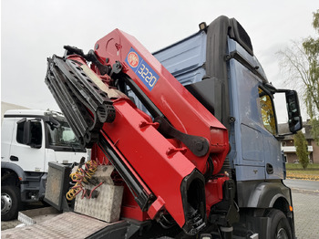 Dragbil Mercedes-Benz Actros 2548 LS 6X2 Kran HMF 3220 bis 16 Meter: bild 2 Dragbil Mercedes-Benz Actros 2548 LS 6X2 Kran HMF 3220 bis 16 Meter: bild 2