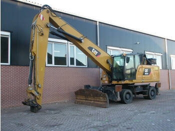 Materialhanterare CATERPILLAR MH3024