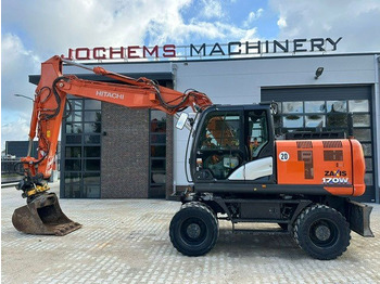 Grävmaskin på däck HITACHI ZX170W