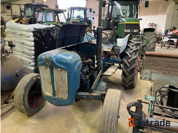 Lantbruksmaskiner FORD