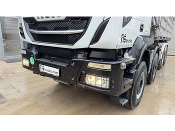 Tippbil lastbil Iveco Trakker 460 8x4 meiller tipper - euro 6: bild 2 Tippbil lastbil Iveco Trakker 460 8x4 meiller tipper - euro 6: bild 2