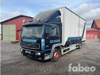 Lastbil med skåp VOLVO FL6