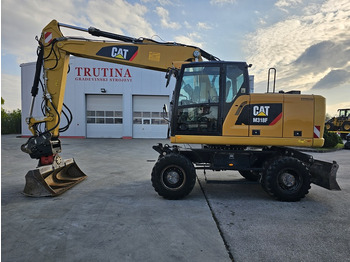 Grävmaskin på däck CATERPILLAR M318F