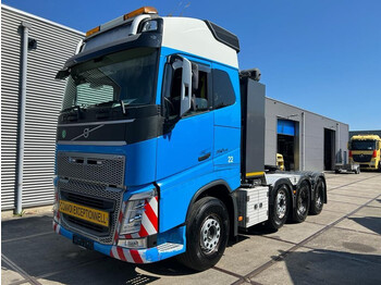 Dragbil VOLVO FH16 750
