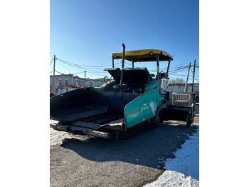 Asfaltläggare VÖGELE