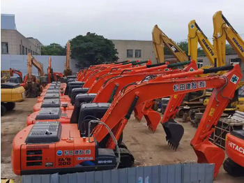 Bandgrävare Japan Made Used Excavator Hitachi Ex200-1,Ex200 With Good Condition And Best Price Excavator Machine in Shanghai: bild 3 Bandgrävare Japan Made Used Excavator Hitachi Ex200-1,Ex200 With Good Condition And Best Price Excavator Machine in Shanghai: bild 3