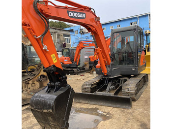 Bandgrävare DOOSAN DX225