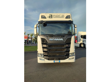 Dragbil SCANIA R 520
