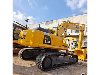 Bandgrävare KOMATSU PC300