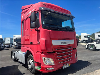 Dragbil DAF XF 105 460