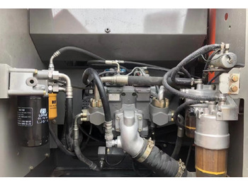 Bandgrävare HITACHI ZX200