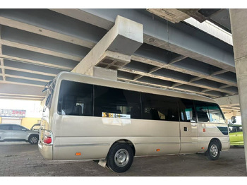 Förortsbuss Toyota 1HZ: bild 5