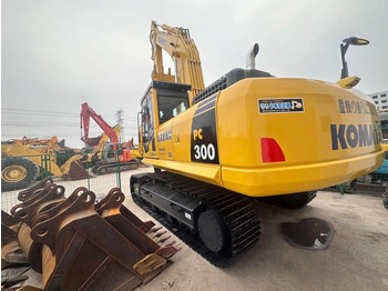 Bandgrävare KOMATSU PC300-8