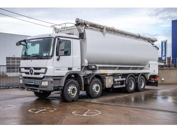 Tankbil MERCEDES-BENZ Actros 3241