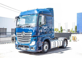 Dragbil MERCEDES-BENZ Actros 1848