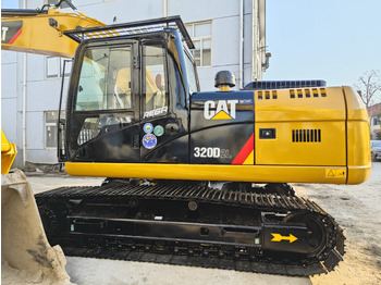 Bandgrävare CATERPILLAR 320D