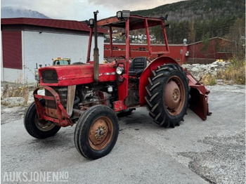Traktor MASSEY FERGUSON 1000 series