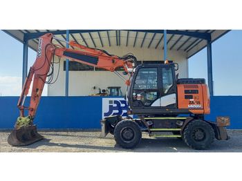 Grävmaskin på däck HITACHI ZX145W