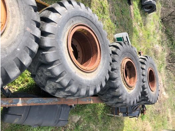 Komplett hjul KOMATSU