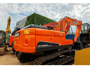 Bandgrävare DOOSAN DX225LC