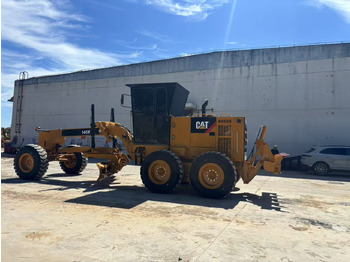 Väghyvel CATERPILLAR 140K