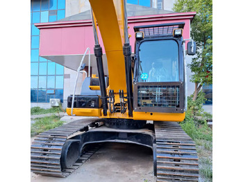 Bandgrävare CATERPILLAR 320D2