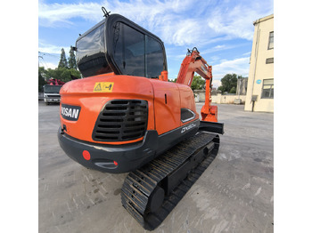 Bandgrävare DOOSAN DX60
