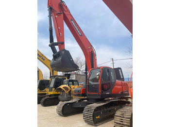 Bandgrävare DOOSAN DX220