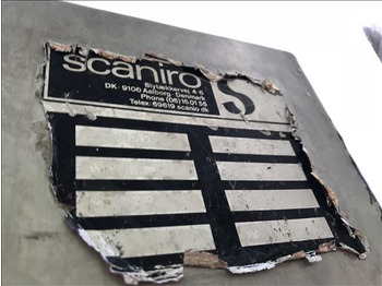 Livsmedelsmaskin Scaniro L10 tote bin hoist: bild 4 Livsmedelsmaskin Scaniro L10 tote bin hoist: bild 4