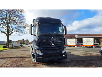 Dragbil MERCEDES-BENZ Actros 1840