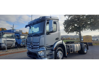Dragbil MERCEDES-BENZ Actros 1832