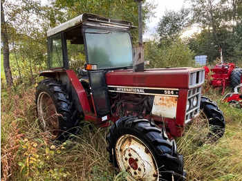 Traktor International Harvester 584 4WD: bild 4