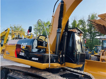 Bandgrävare CATERPILLAR 320D2