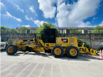 Väghyvel CATERPILLAR 140H