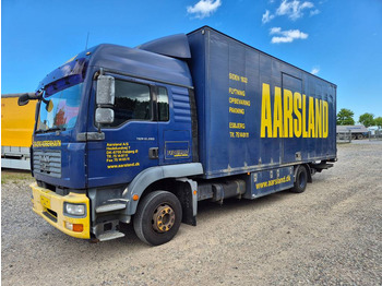 Lastbil med skåp MAN TGM