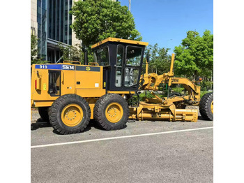 Väghyvel CATERPILLAR 140K