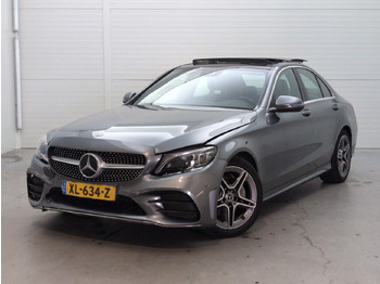 Sedan MERCEDES-BENZ
