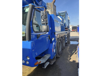 Lastbilskran LIEBHERR