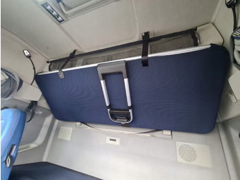 Hytt och interiör VOLVO FH