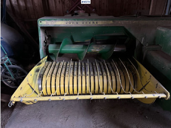 Utrustning för vallskörd John Deere 332A Square baler: bild 5