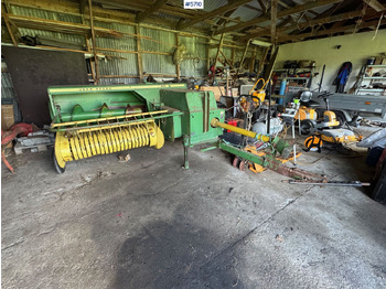 Utrustning för vallskörd JOHN DEERE