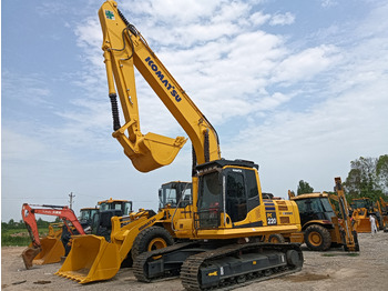 Bandgrävare KOMATSU PC220-8