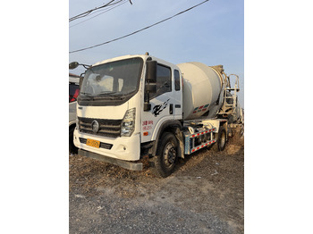 Betongbil SINOTRUK