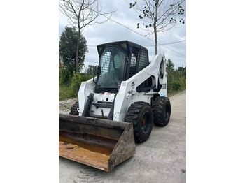 Kompaktlastare/ Slirstyrda lastare Bobcat S300: bild 3 Kompaktlastare/ Slirstyrda lastare Bobcat S300: bild 3